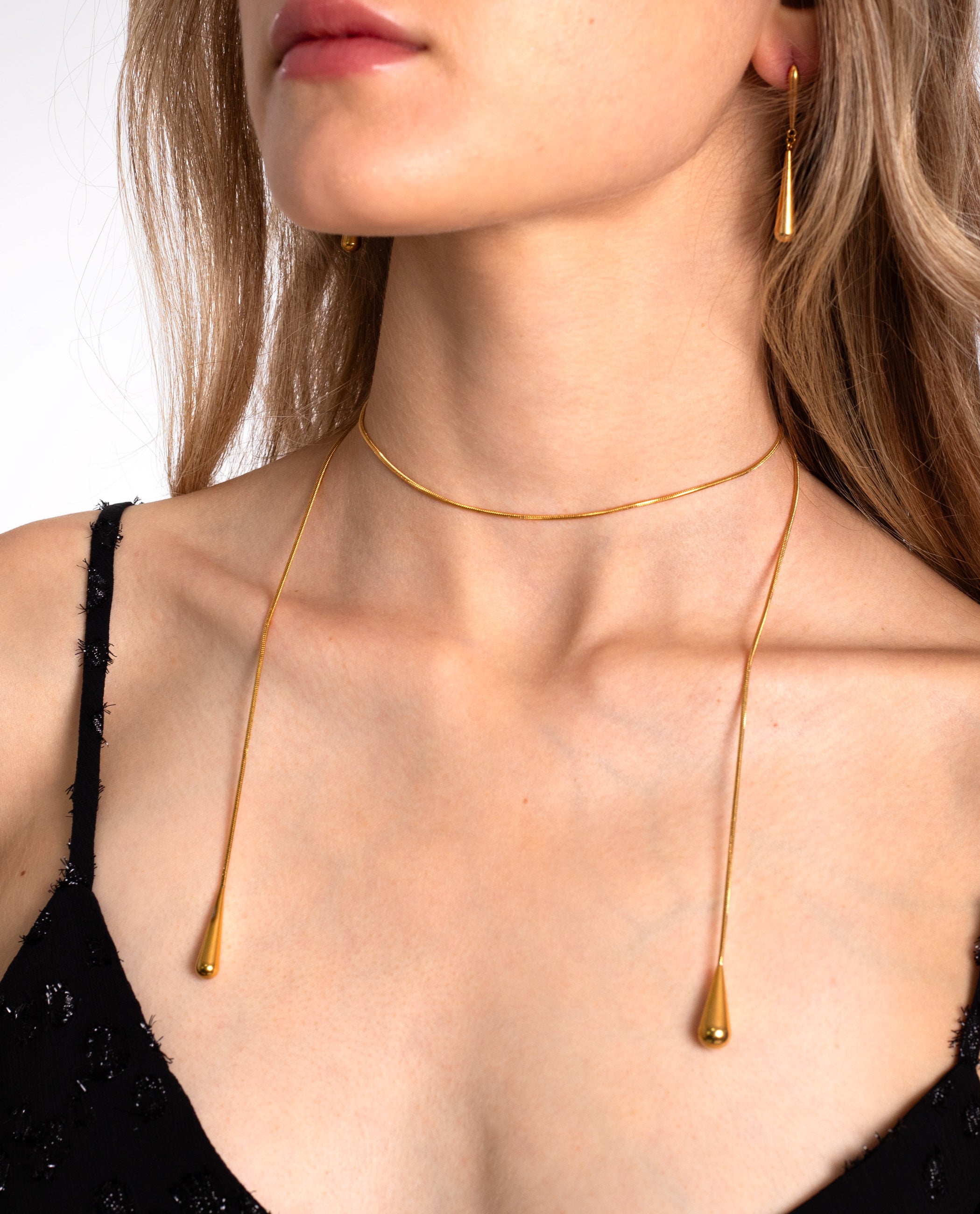 COLLAR RAIN · ACERO BAÑO ORO