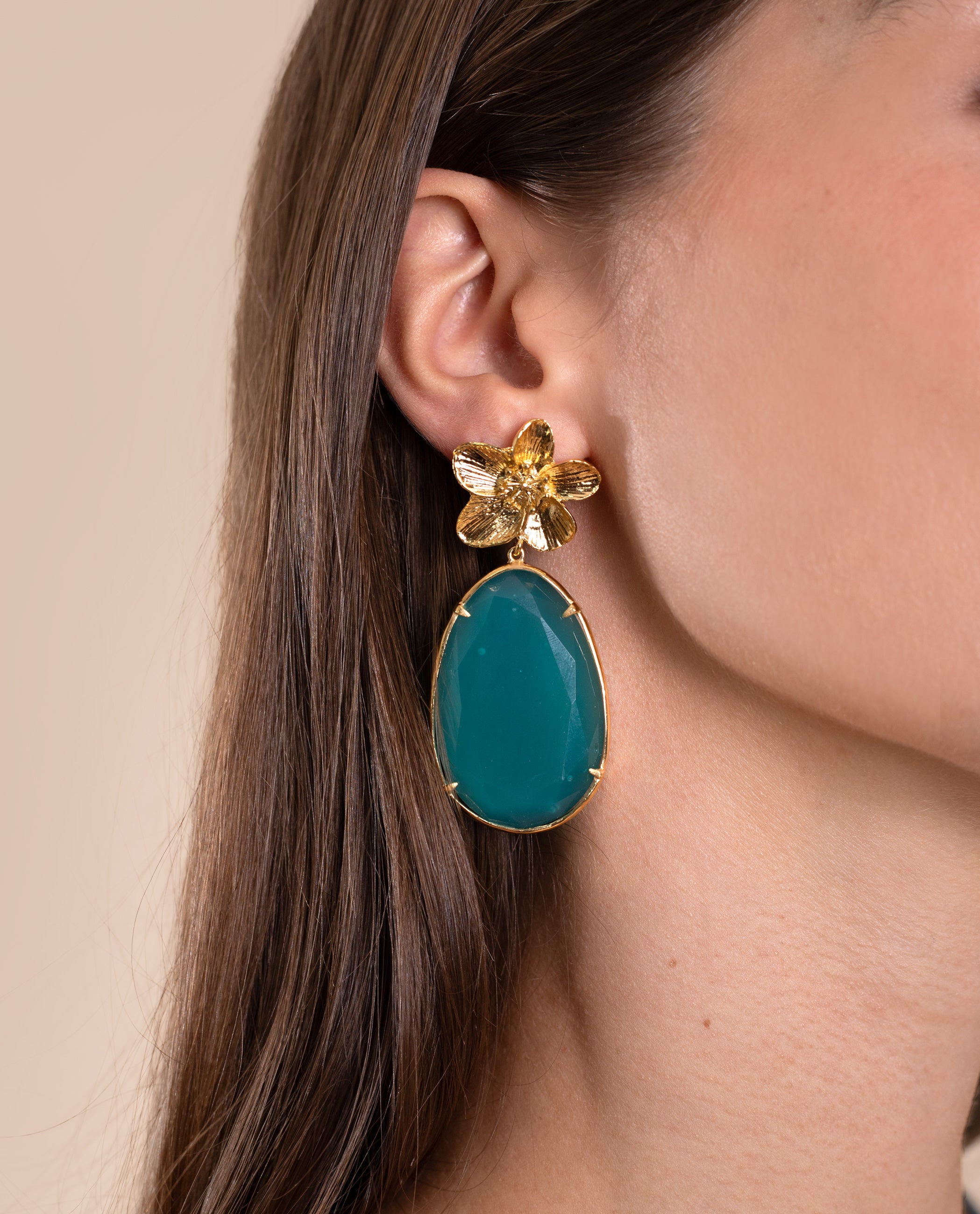 DAISY DROP BLUE EARRINGS - GOLD PLATED