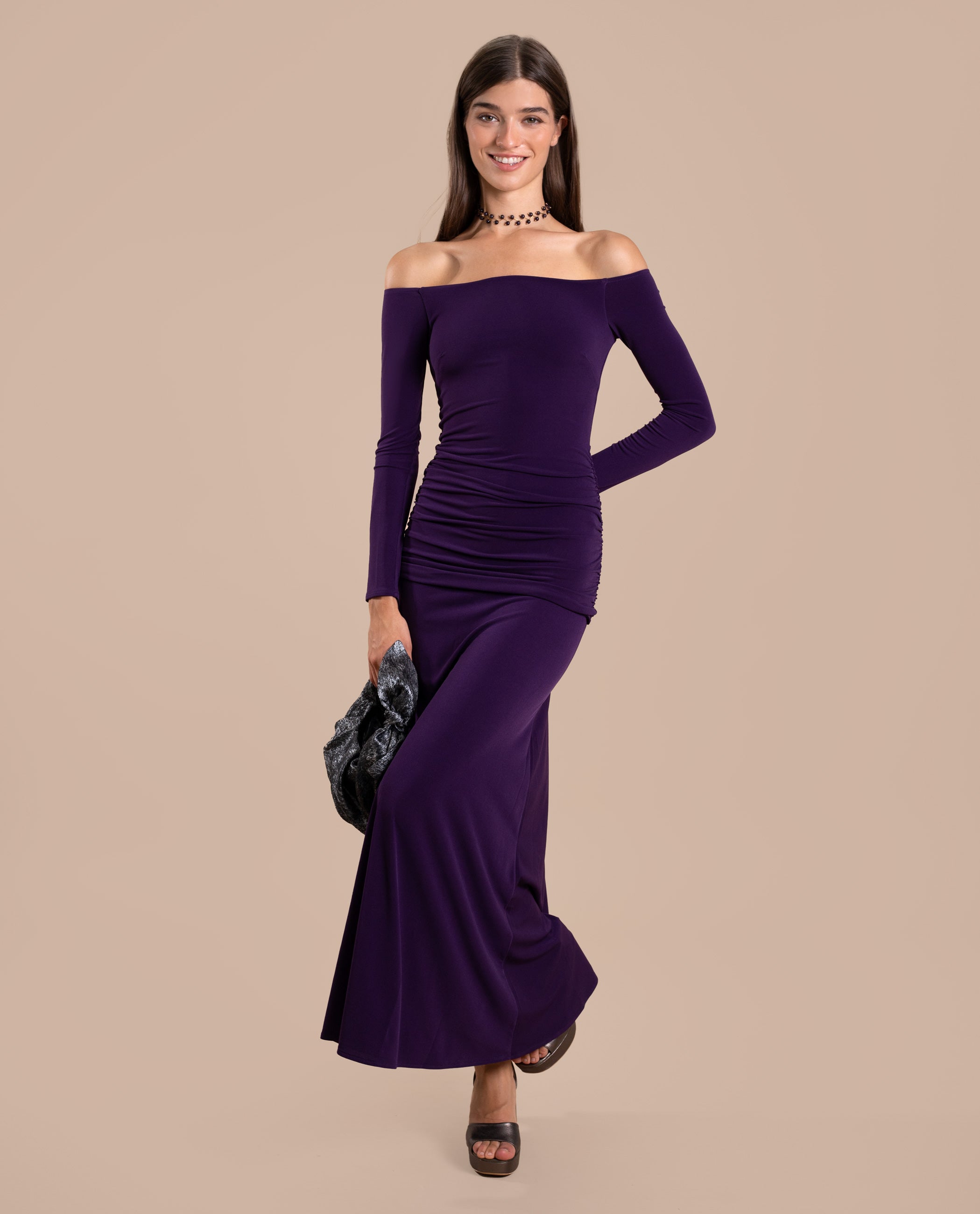 Vestido Midi Ajustado Morado de Manga Larga y Escote Bardot | Invitadas THE-ARE
